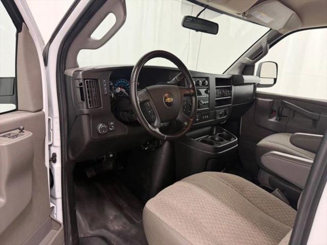 2022 Chevrolet Express Cargo Van RWD 3500 Extended Wheelbase WT