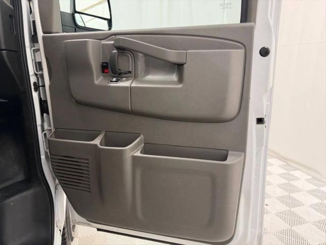 2022 Chevrolet Express Cargo Van RWD 3500 Extended Wheelbase WT