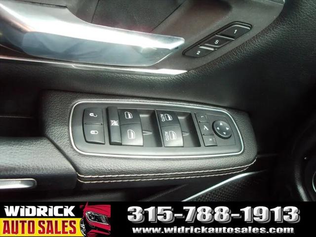 2019 Ram 1500 Laramie Crew Cab 4x4 5'7" Box