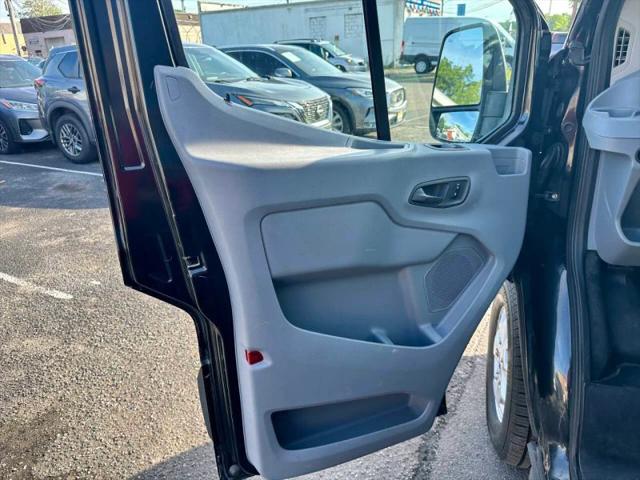 2015 Ford Transit Medium Roof w/Sliding Side Door w/LWB