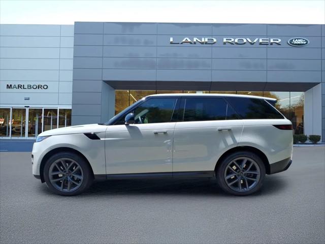 2026 Land Rover Range Rover Sport P360 SE