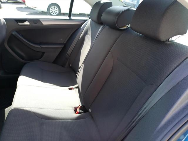2015 Volkswagen Jetta 2.0L TDI S