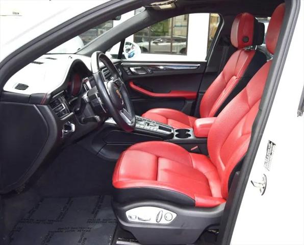 2019 Porsche Macan Macan