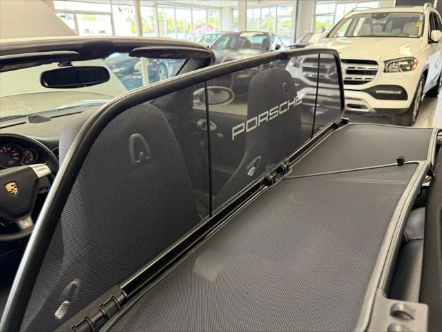 2005 Porsche 911 Carrera
