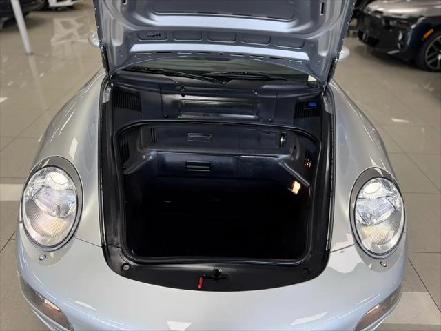 2005 Porsche 911 Carrera