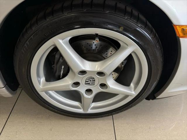 2005 Porsche 911 Carrera