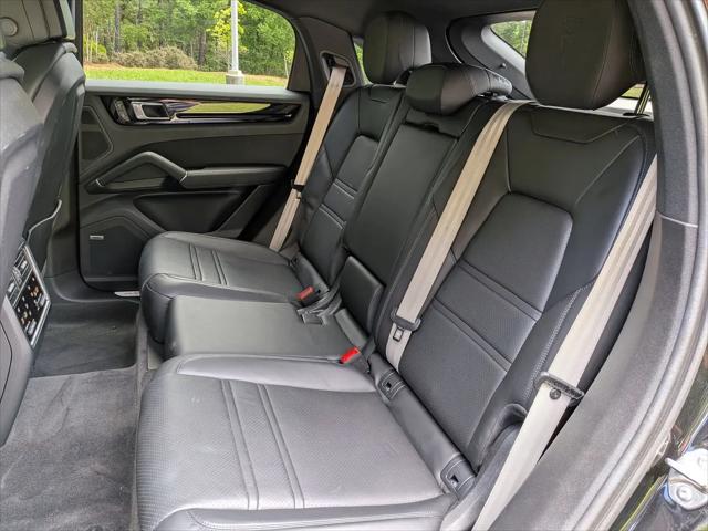 2023 Porsche Cayenne Platinum Edition