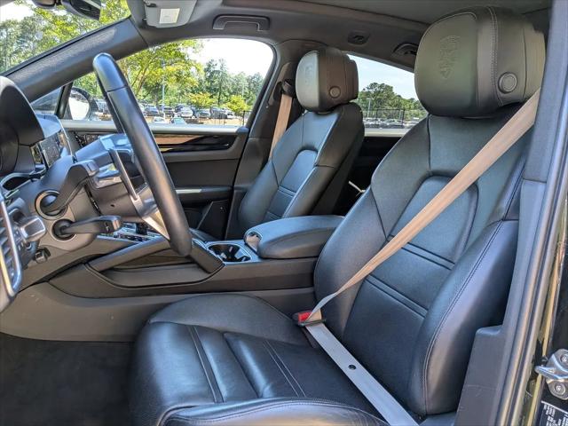 2023 Porsche Cayenne Platinum Edition