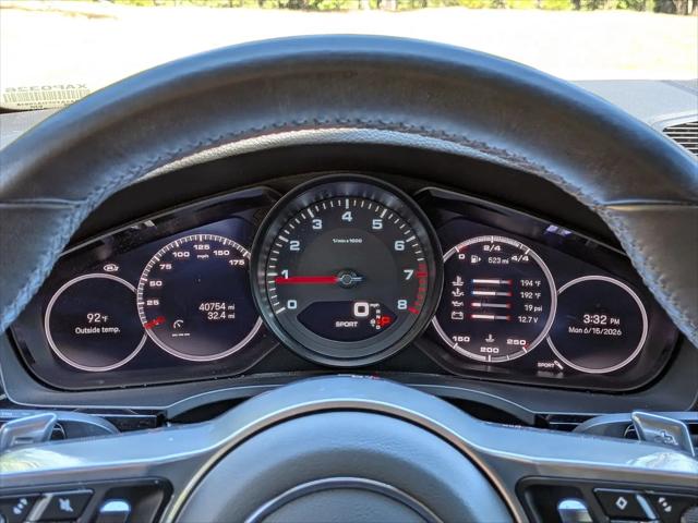 2023 Porsche Cayenne Platinum Edition