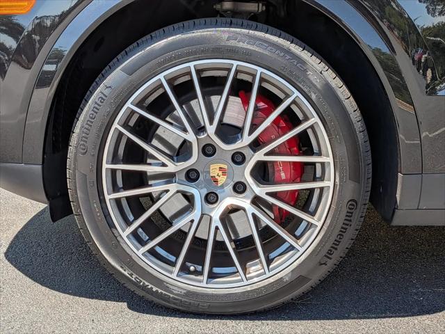 2023 Porsche Cayenne Platinum Edition