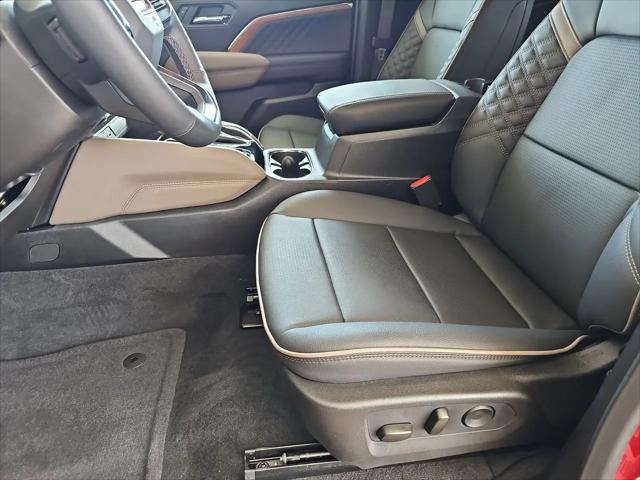 2025 GMC Canyon 4WD Denali