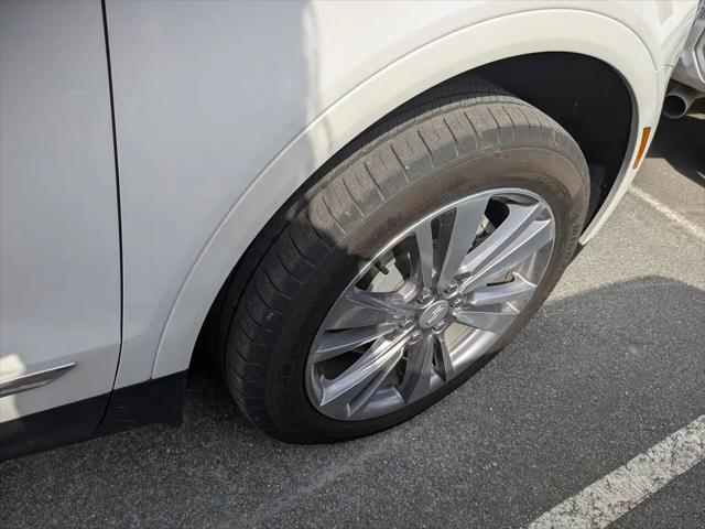 2024 Cadillac XT5 FWD Premium Luxury