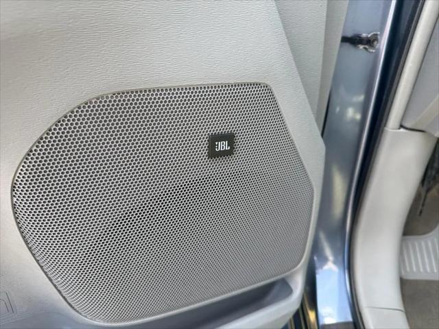 2013 Toyota Sienna XLE V6 8 Passenger