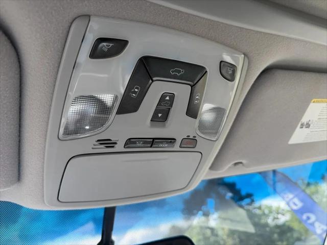 2013 Toyota Sienna XLE V6 8 Passenger