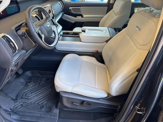 2025 Ford Expedition Platinum MAX