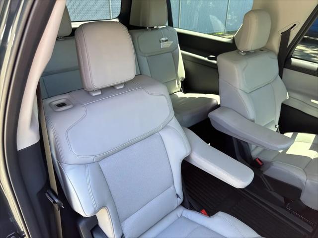 2025 Ford Expedition Platinum MAX