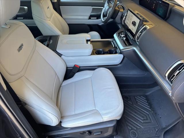 2025 Ford Expedition Platinum MAX