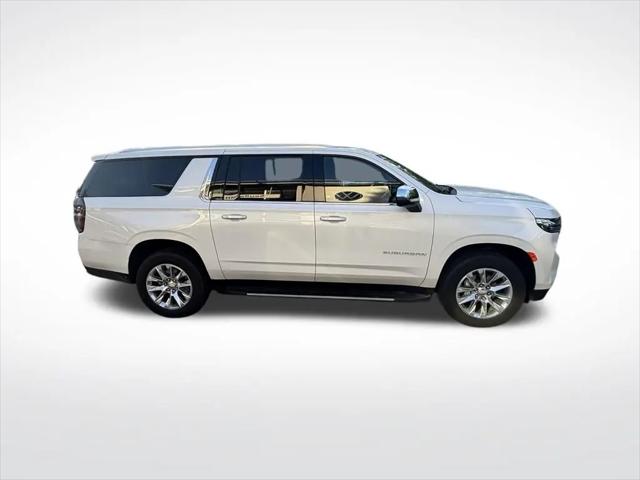 2023 Chevrolet Suburban 4WD Premier