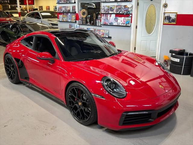 2022 Porsche 911 Carrera