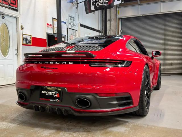 2022 Porsche 911 Carrera