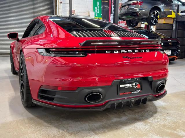 2022 Porsche 911 Carrera