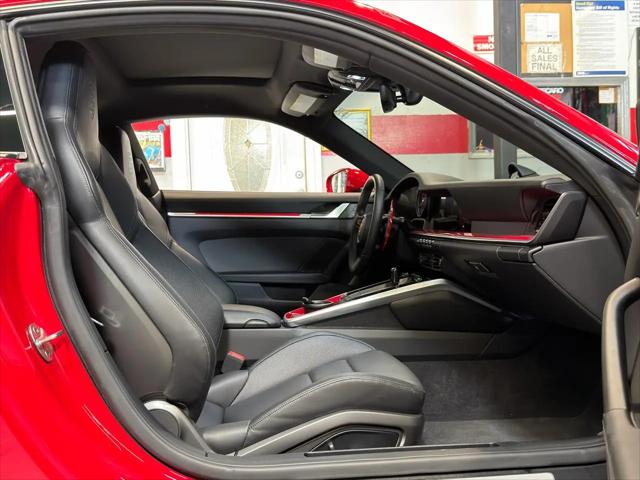 2022 Porsche 911 Carrera