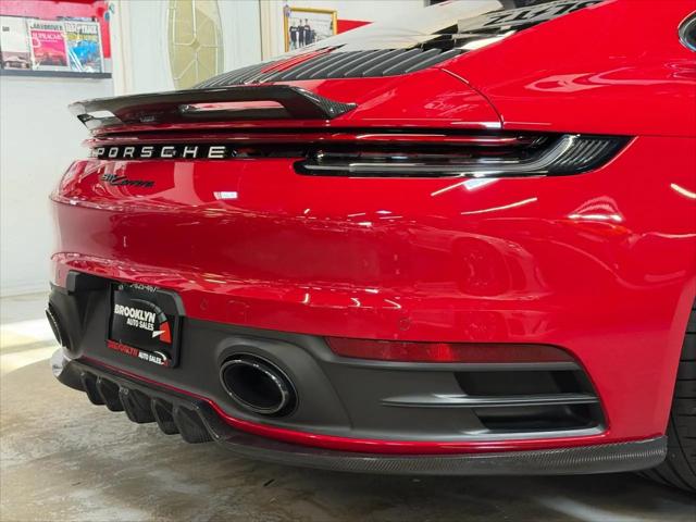 2022 Porsche 911 Carrera