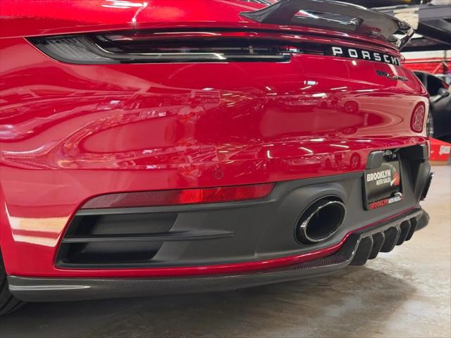 2022 Porsche 911 Carrera