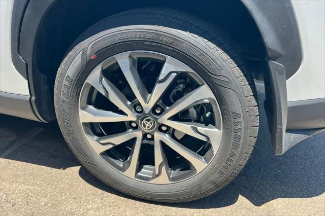2024 Toyota Corolla Cross XLE