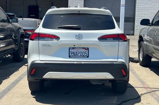 2024 Toyota Corolla Cross XLE