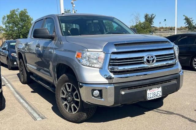 2017 Toyota Tundra SR5 5.7L V8