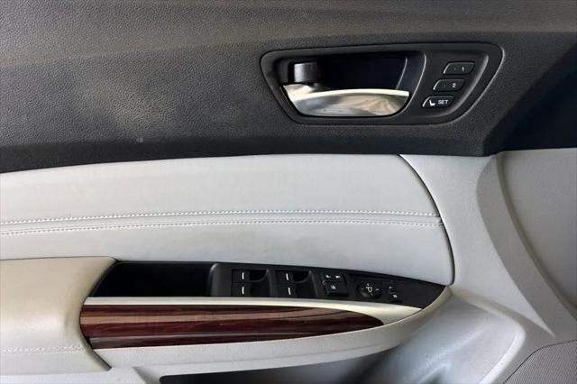 2017 Acura TLX w/Advance Package