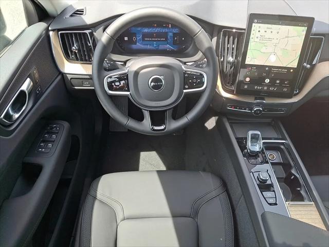 2026 Volvo XC60 B5 Core