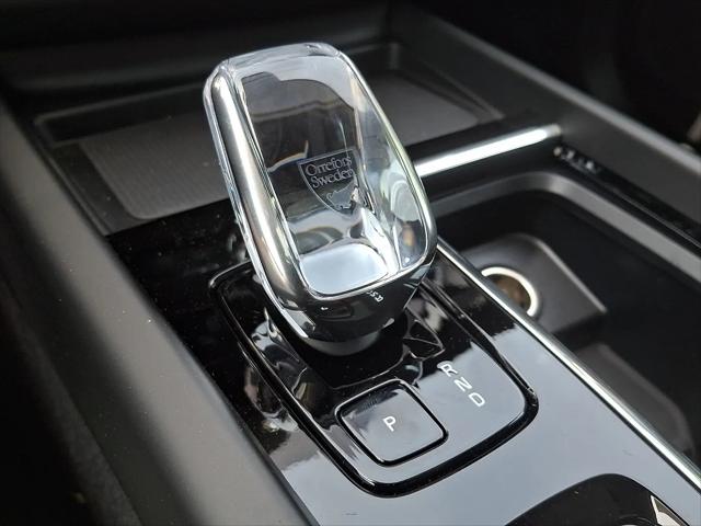 2026 Volvo XC60 B5 Core