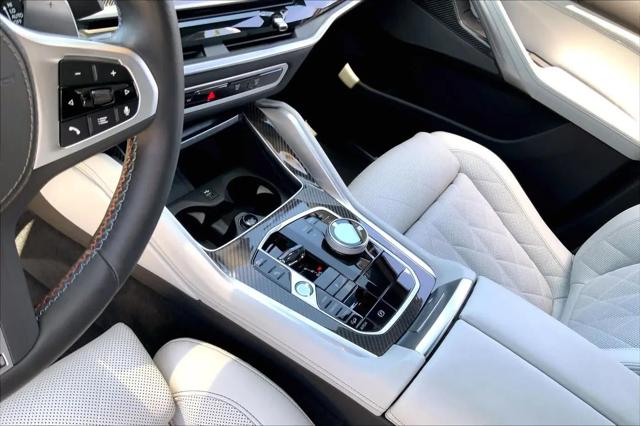 2025 BMW X6 M60i