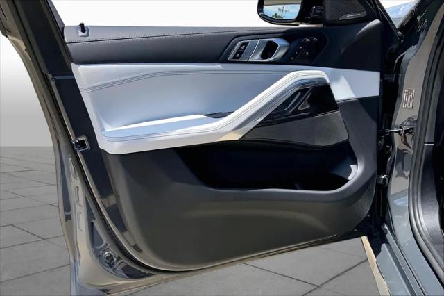 2025 BMW X6 M60i