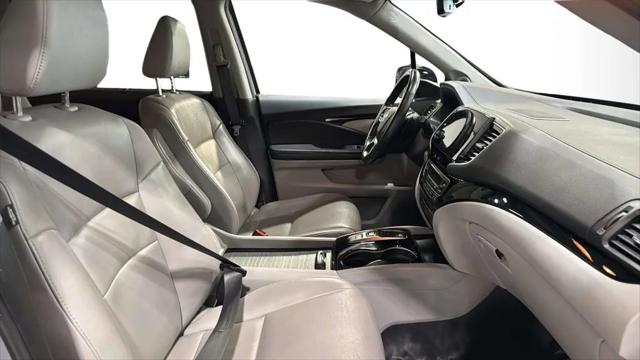 2022 Honda Pilot AWD Touring 7 Passenger
