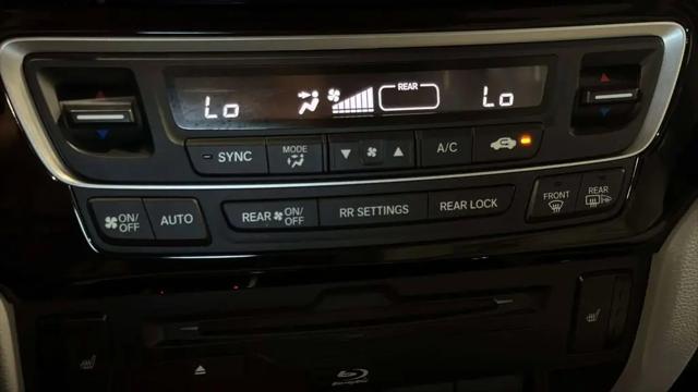 2022 Honda Pilot AWD Touring 7 Passenger