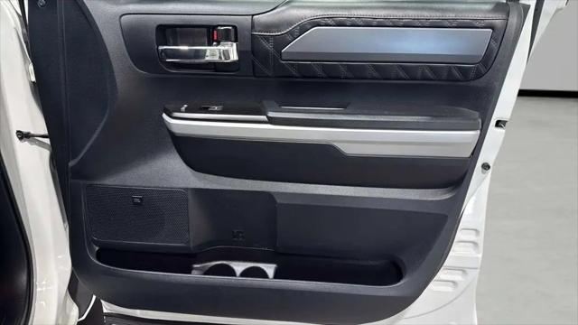 2018 Toyota Tundra SR5 5.7L V8