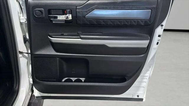 2018 Toyota Tundra SR5 5.7L V8