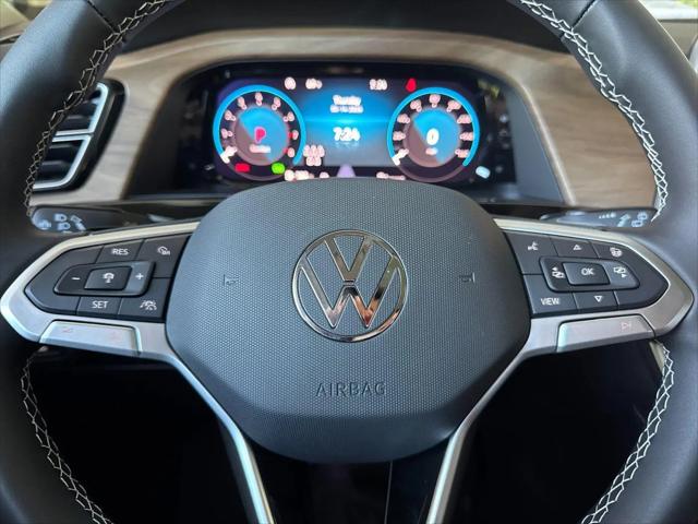 2026 Volkswagen Atlas SE with Technology
