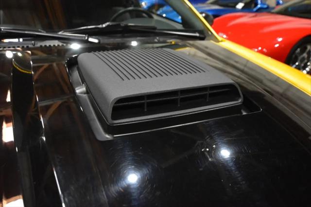 2004 Ford Mustang Mach 1