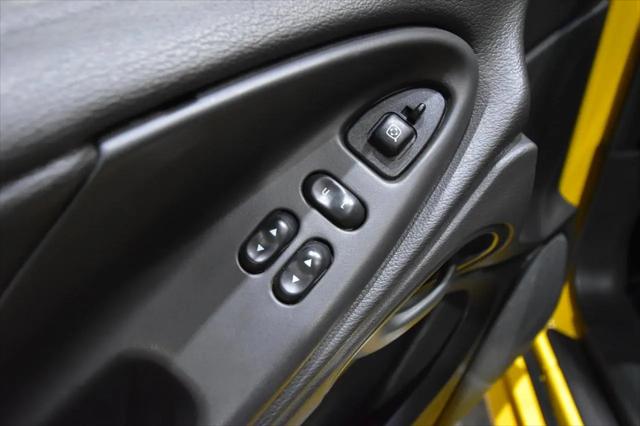 2004 Ford Mustang Mach 1