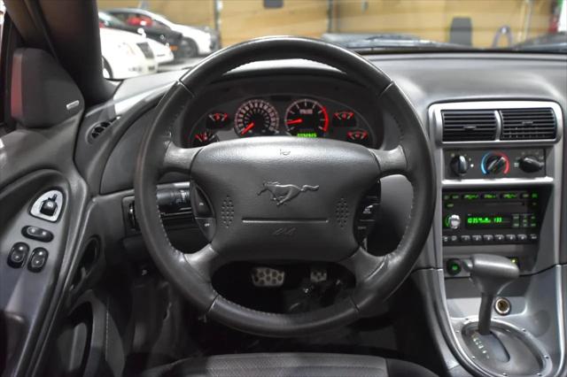 2004 Ford Mustang Mach 1