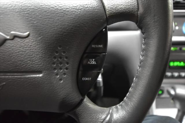 2004 Ford Mustang Mach 1