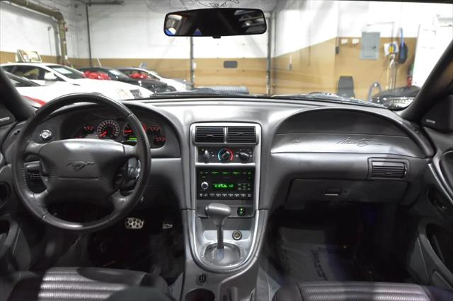 2004 Ford Mustang Mach 1