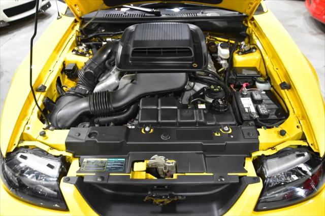 2004 Ford Mustang Mach 1