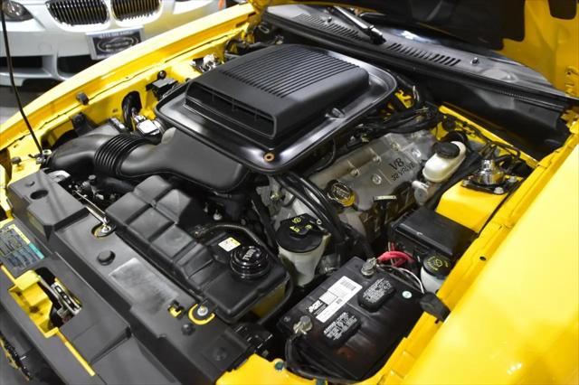 2004 Ford Mustang Mach 1