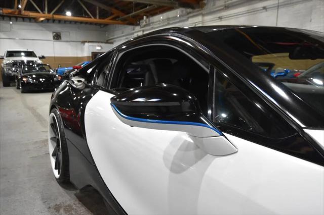 2016 BMW i8 Coupe