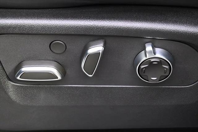 2023 Cadillac Escalade 4WD Sport Platinum